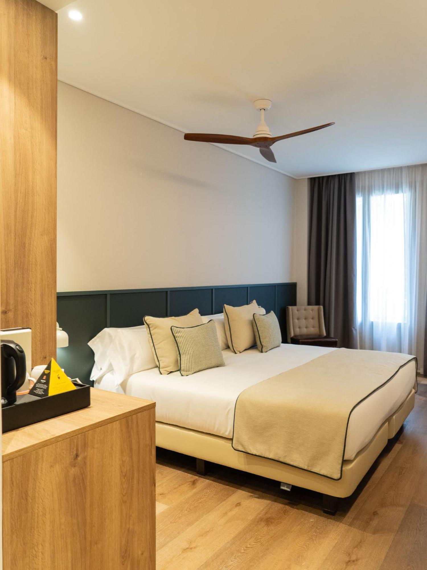 Hotel Well And Come مالقة المظهر الخارجي الصورة