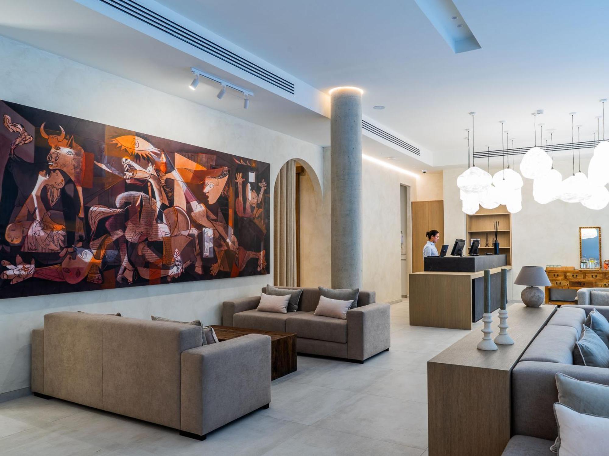Hotel Well And Come مالقة المظهر الخارجي الصورة