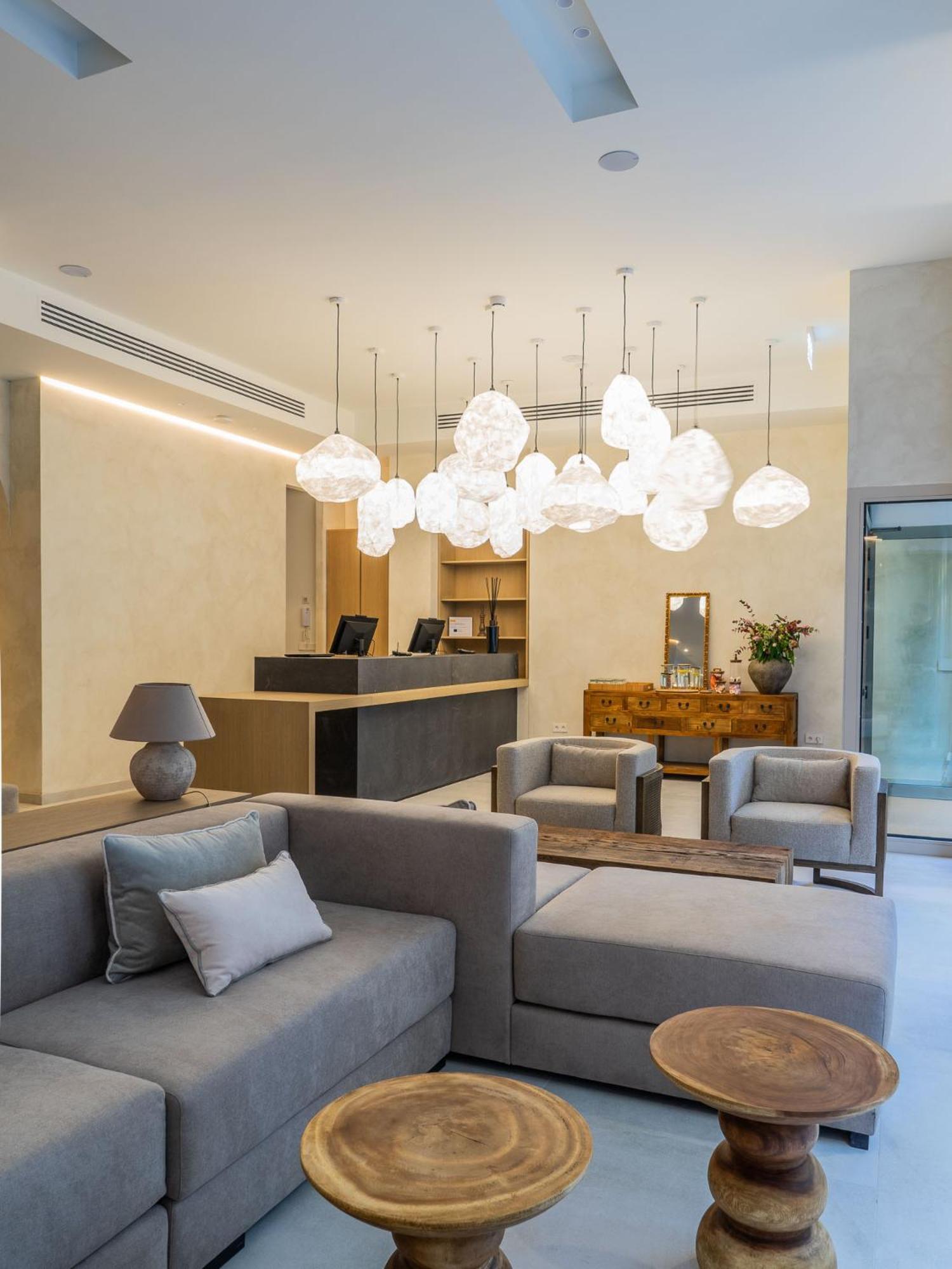 Hotel Well And Come مالقة المظهر الخارجي الصورة