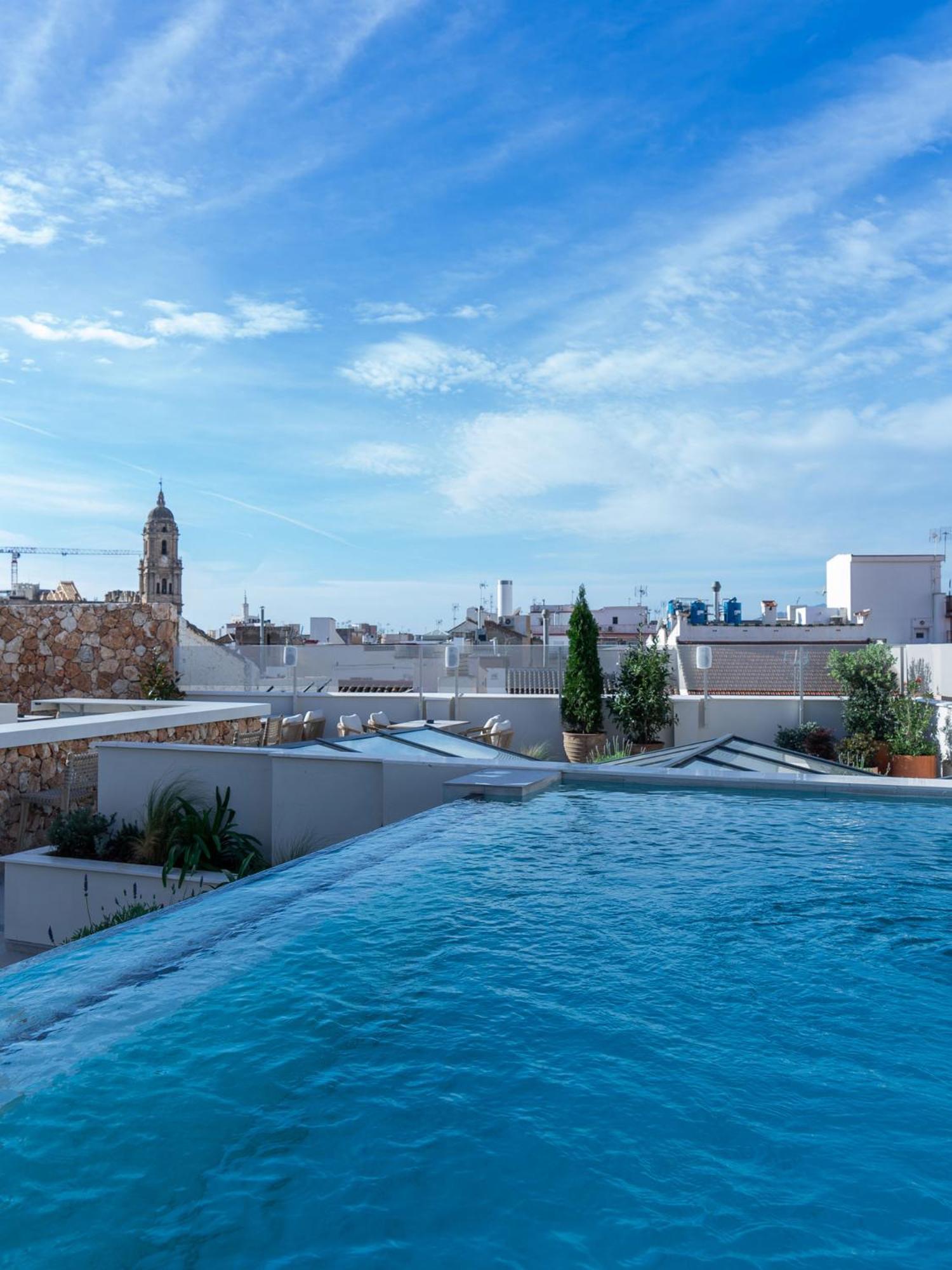 Hotel Well And Come مالقة المظهر الخارجي الصورة