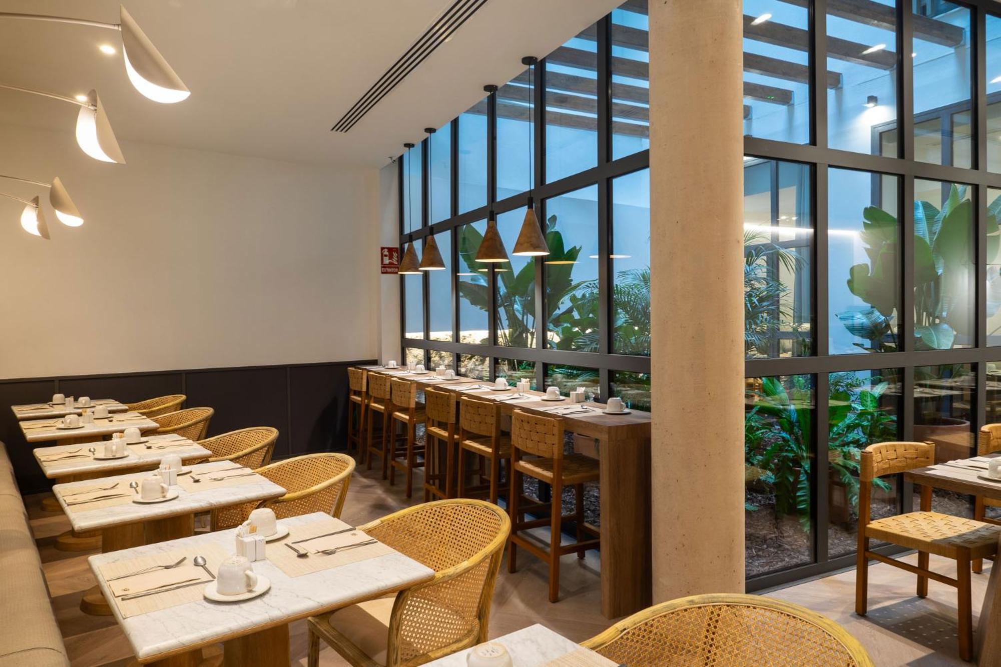 Hotel Well And Come مالقة المظهر الخارجي الصورة